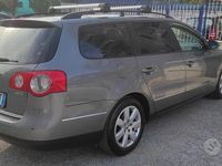 Usata VW Passat Business 140 CV (102 kW) 2009 Grigio Station wagon