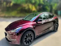 Usata Tesla Model Y 152 kW (208 CV) 2023 Rosso SUV