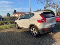 Usata Volvo XC40 Momentum 129 CV (94 kW) 2020 Bianco SUV
