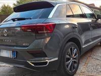 Usata VW T-Roc Advance 150 CV (110 kW) 2018 Grigio SUV