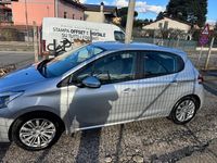Usata Peugeot 208 Active 81 CV (59 kW) 2015 Argento Utilitaria