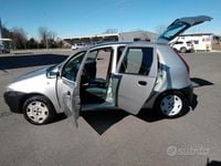 Usata Fiat Punto Active 60 CV (44 kW) 2006 Grigio Utilitaria