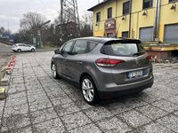 Usata Renault Scénic IV 140 CV (102 kW) 2019 Argento Monovolume