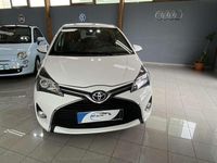 Usata Toyota Yaris Lounge 90 CV (66 kW) 2015 Bianco Utilitaria