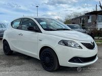 Usata Lancia Ypsilon Silver 69 CV (50 kW) 2022 Bianco Utilitaria