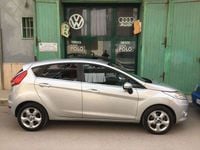 Usata Ford Fiesta Titanium 68 CV (50 kW) 2009 Grigio Utilitaria
