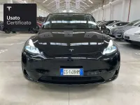 Usata Tesla Model Y RWD 203 kW (277 CV) 2024 Solid black SUV