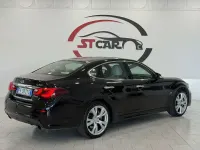 Usata Infiniti Q70 Premium Executive 170 CV (125 kW) 2015 Nero Berlina