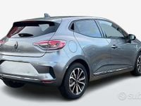 Usata Renault Clio V Techno 91 CV (66 kW) 2025 Grigio Berlina