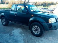 Usata Nissan Navara 133 CV (97 kW) 2002 Nero Pick-up