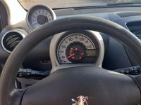 Usata Peugeot 107 68 CV (50 kW) 2006 Grigio Utilitaria