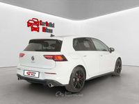 Usata VW Golf VIII GTI 265 CV (194 kW) 2025 Onyx white Berlina