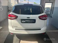 Usata Ford C-MAX Titanium S 120 CV (88 kW) 2017 Bianco Monovolume