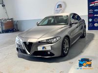 Usata Alfa Romeo Giulia 150 CV (110 kW) 2016 Grigio Berlina