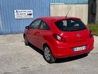 Usata Opel Corsa Club 85 CV (62 kW) 2011 Rosso Utilitaria