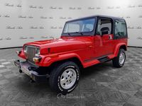 Usata Jeep Wrangler Laredo 103 CV (75 kW) 1991 Rosso SUV