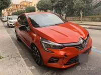 Usata Renault Clio V 101 CV (74 kW) 2022 Berlina