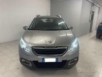 Usata Peugeot 2008 Active 100 CV (73 kW) 2016 Grigio SUV