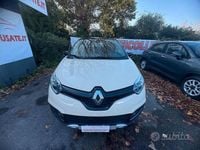 Usata Renault Captur 90 CV (66 kW) 2017 Beige SUV