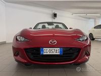 Usata Mazda MX5 Inclusive 184 CV (135 kW) 2021 Rosso Cabrio