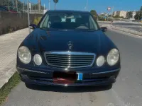 Usata Mercedes E320 224 CV (164 kW) 2006 Blu Berlina