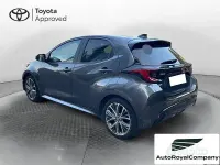 Usata Toyota Yaris Hybrid Lounge 131 CV (96 kW) 2024 Grigio Berlina