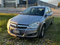 Usata Opel Astra Club 116 CV (85 kW) 2008 Argento Berlina