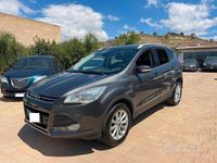 Usata Ford Kuga 150 CV (110 kW) 2016 Grigio SUV