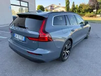 Usata Volvo V60 Core 197 CV (144 kW) 2023 Grigio Station wagon