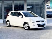 Usata Hyundai i20 78 CV (57 kW) 2012 Bianco Berlina