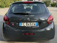 Usata Peugeot 208 Active 82 CV (60 kW) 2016 Bluazzurro Utilitaria