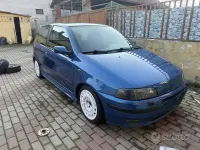 Usata Fiat Punto 133 CV (97 kW) 1995 Blu Utilitaria