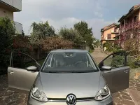 Usata VW up! Move 60 CV (44 kW) 2018 Grigio Utilitaria