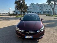 Usata Opel Astra Dynamic 110 CV (80 kW) 2018 Marrone Station wagon
