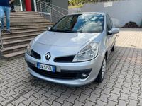 Usata Renault Clio III 75 CV (55 kW) 2009 Grigio Berlina