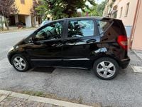 Usata Mercedes A180 109 CV (80 kW) 2011 Nero Berlina