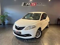 Usata Lancia Ypsilon Gold 69 CV (50 kW) 2016 Bianco Utilitaria