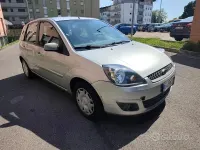 Gebraucht Ford Fiesta 75 PS (55 kW) 2007 Grau Kleinwagen