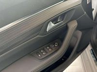 Nuova Peugeot 508 SW GTi 131 CV (96 kW) 2025 Blue eclipse Station wagon