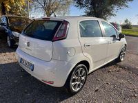 Usata Fiat Punto Street 84 CV (61 kW) 2014 Bianco Berlina