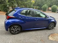 Usata Toyota Yaris Hybrid Active 92 CV (67 kW) 2021 Blu/azzurro Berlina