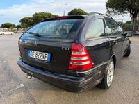 Usata Mercedes C220 Avantgarde 160 CV (117 kW) 2007 Blu Station wagon