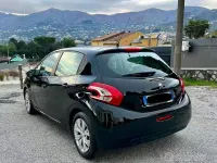 Usata Peugeot 208 82 CV (60 kW) 2013 Nero Utilitaria