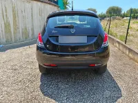 Usata Lancia Ypsilon 85 CV (62 kW) 2014 Nero Utilitaria