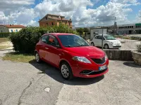 Usata Lancia Ypsilon 69 CV (50 kW) 2016 Rosso Utilitaria