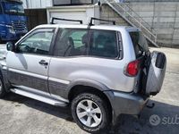 Usata Nissan Terrano 154 CV (113 kW) 2005 Grigio SUV