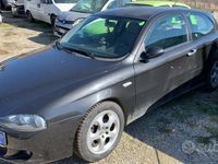 usata Alfa Romeo 147 1.6 benzina GPL