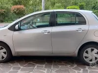Usata Toyota Yaris Sol 87 CV (63 kW) 2008 Grigio Utilitaria