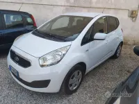 Usata Kia Venga Active 90 CV (66 kW) 2014 Bianco Utilitaria