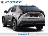Uusi Toyota bZ4X 164 kW (224 HP) 2026 Harmaa Katumaasturi